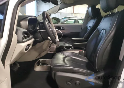 2018 Chrysler Pacifica Hybrid Limited из США, поврежденный, VIN 2C4RC1N79JR364564